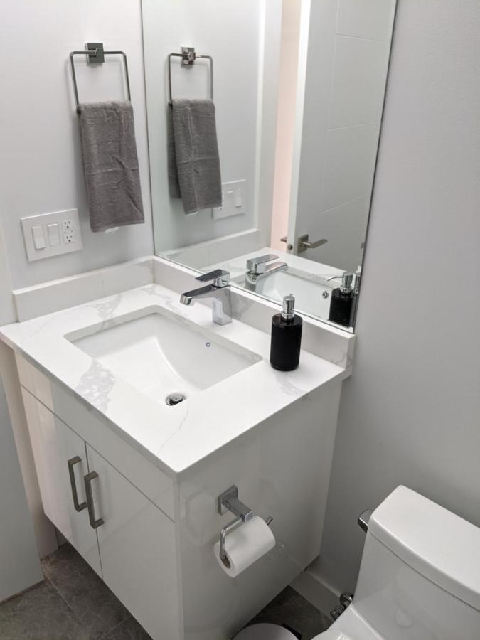 Modern & Luxurious Suites In Surrey Kültér fotó