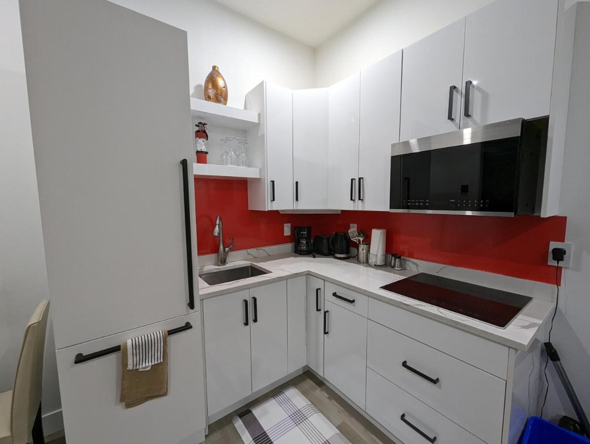 Modern & Luxurious Suites In Surrey Kültér fotó