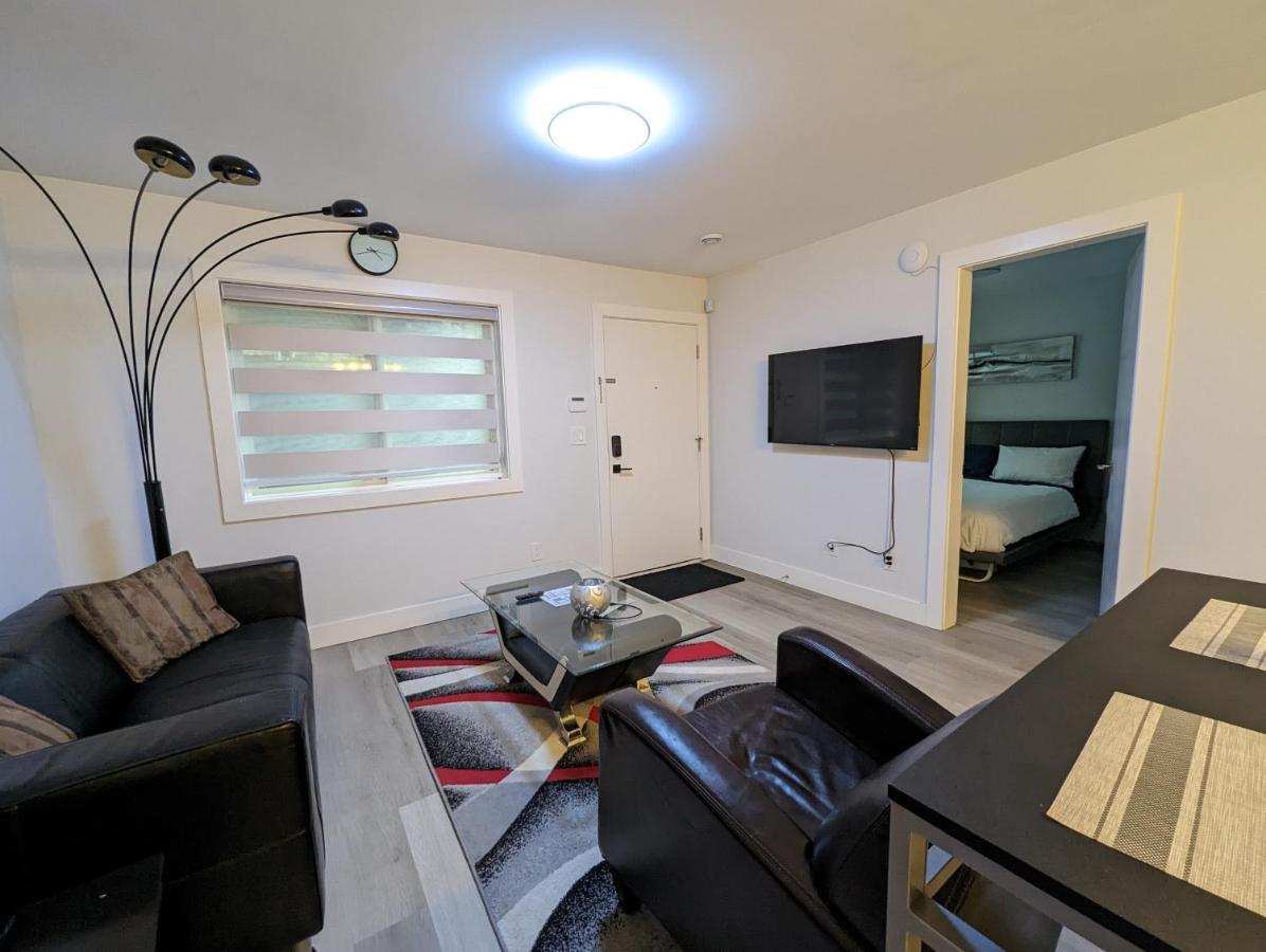 Modern & Luxurious Suites In Surrey Kültér fotó