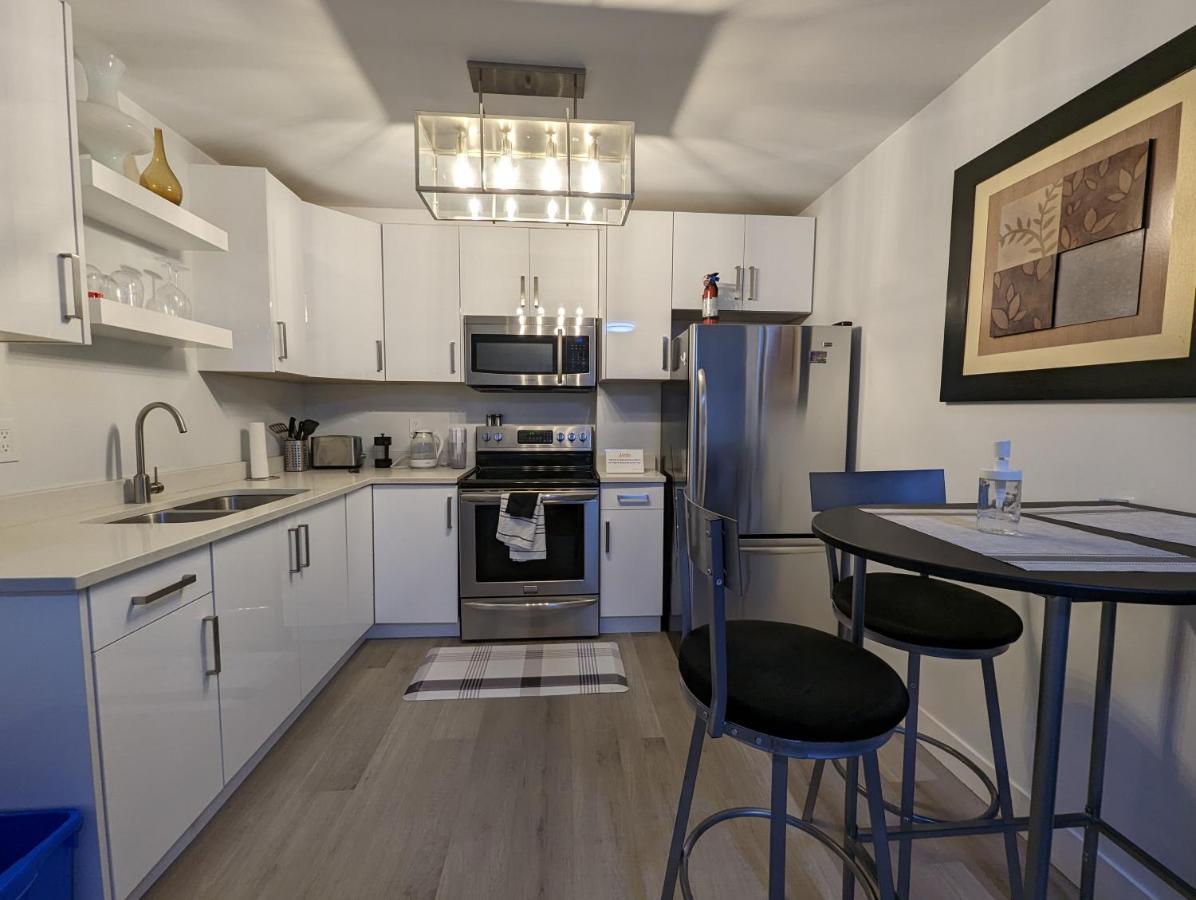 Modern & Luxurious Suites In Surrey Kültér fotó